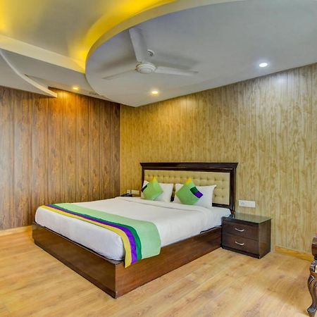 Treebo Elysee, Patel Nagar Dehradun Extérieur photo
